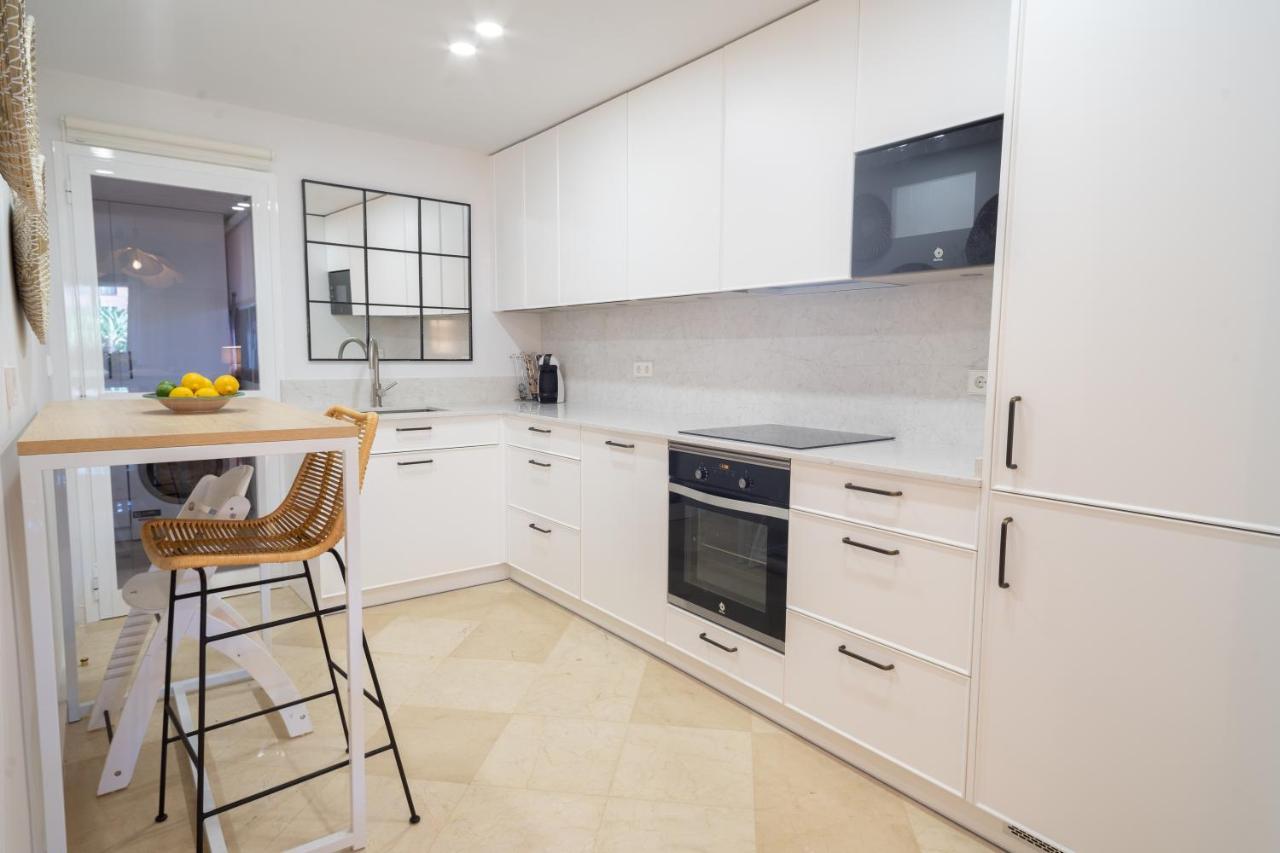 3+1 Bed Apartment, 100M Away From The Beach Marbellac Extérieur photo